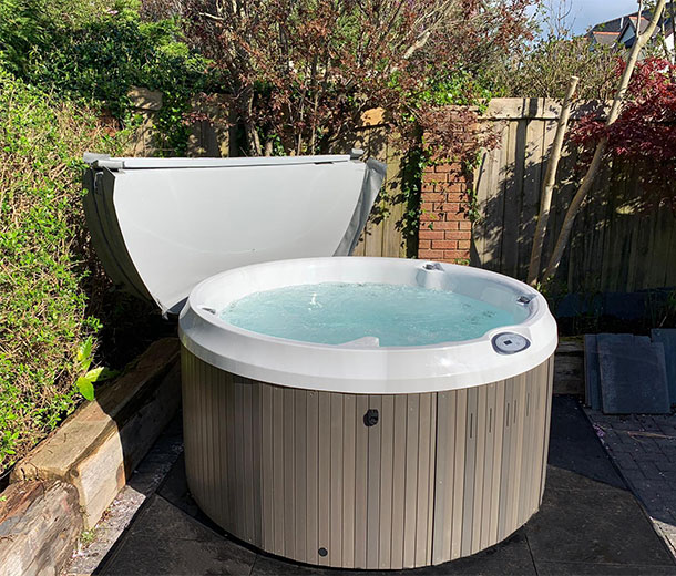 Гидромассажный Спа-бассейн Jacuzzi J-210