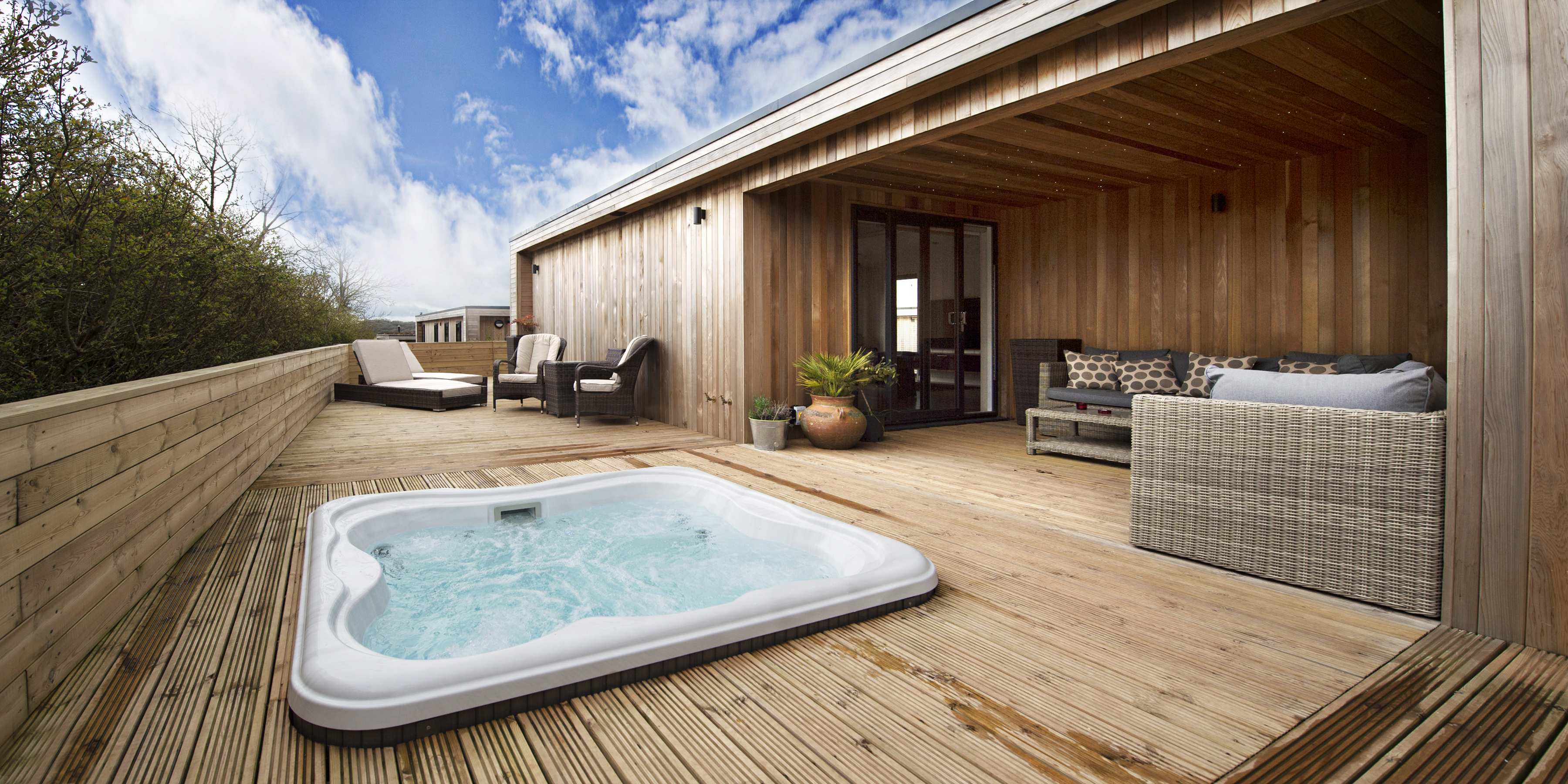 Гидромассажный Спа-бассейн Jacuzzi LODGE M