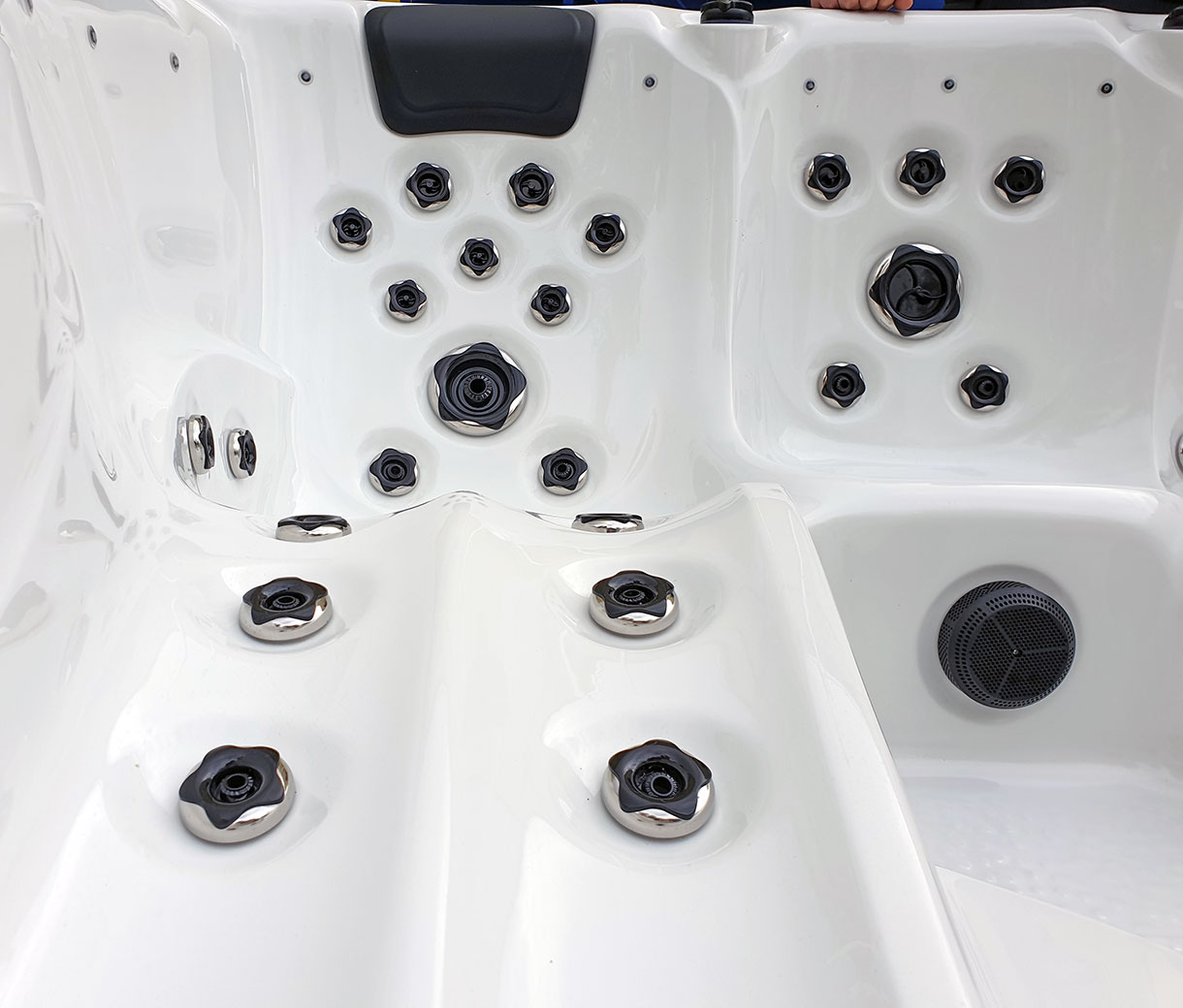 Гидромассажный Спа-Бассейн JNJ SPAS Dresden SPA-346B