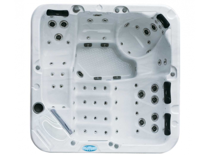 Jazzi Pool