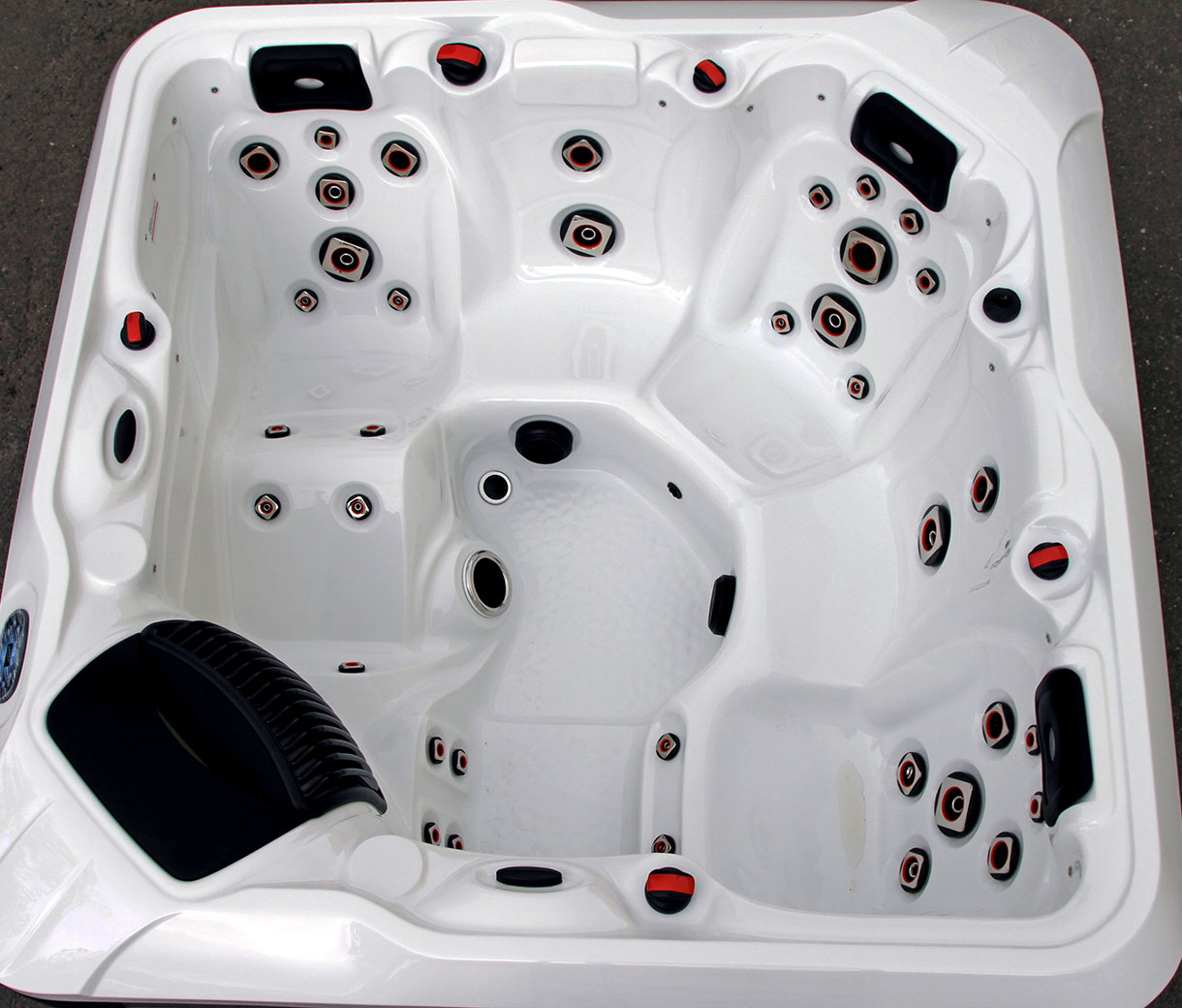 Гидромассажный Спа Бассейн Джакузи JNJ SPAS Hamilton SPA-633